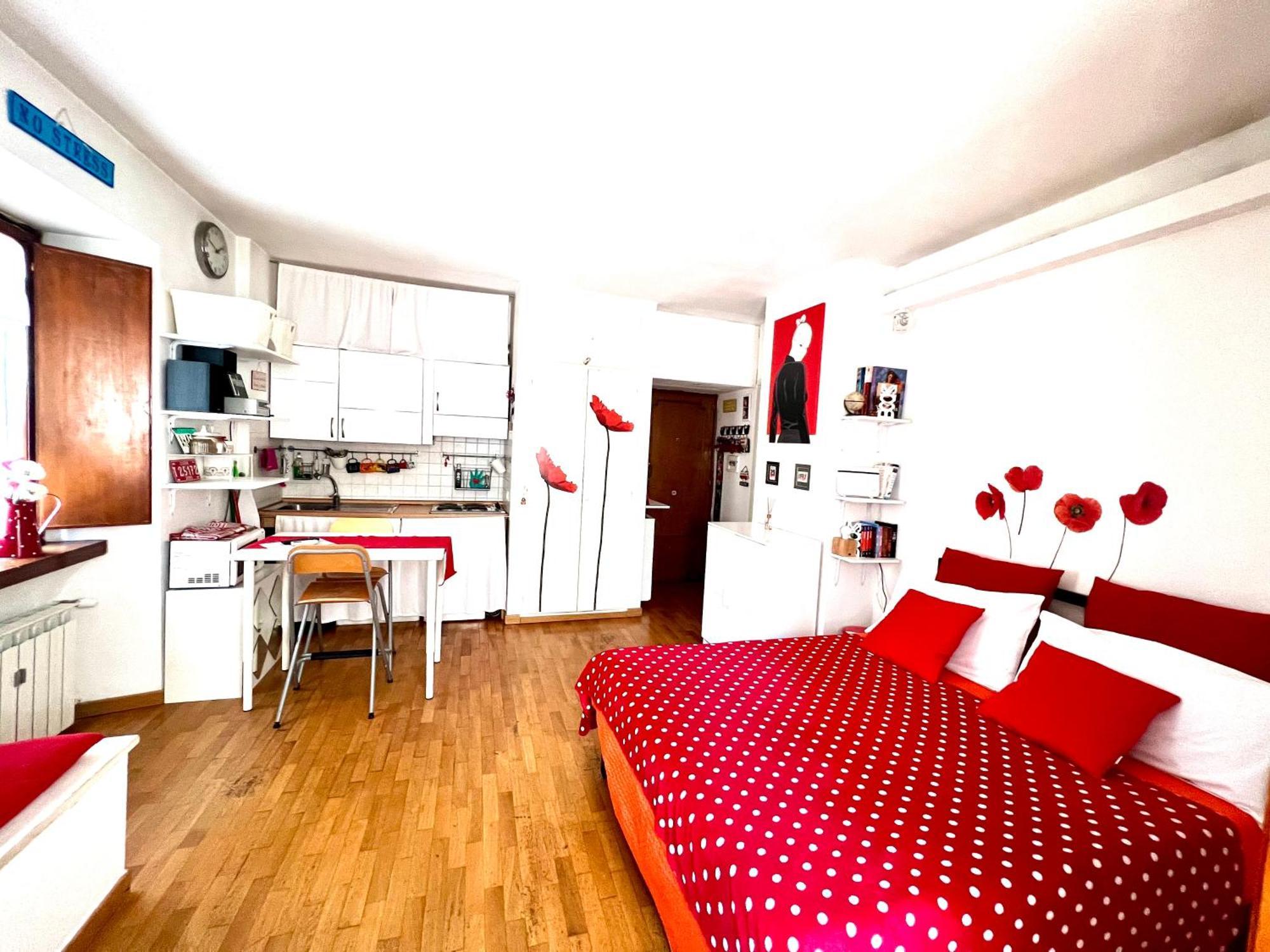 Appartamento Lovely Near Colosseum Roma